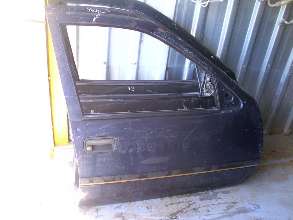 OPEL VECTRA B ÇIKMA SAĞ ÖN KAPI (MAVİ)