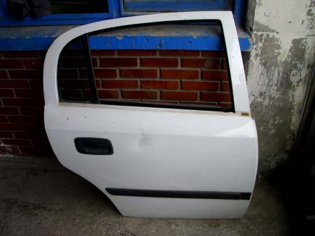 OPEL ASTRA G ÇIKMA SAĞ ARKA KAPI (BEYAZ)