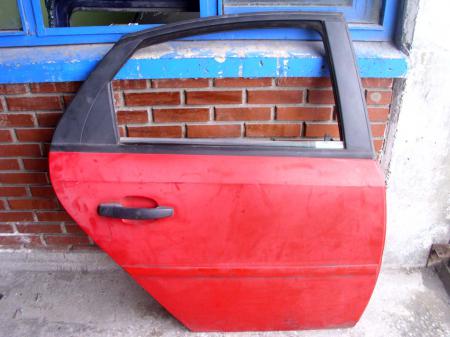 OPEL VECTRA C SİGNUM ÇIKMA SAĞ ARKA KAPI (KIRMIZI)