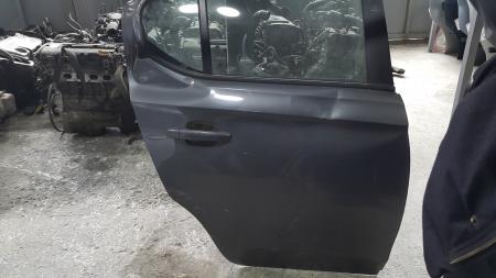 OPEL CORSA E ÇIKMA SAĞ ARKA KAPI (GRİ)