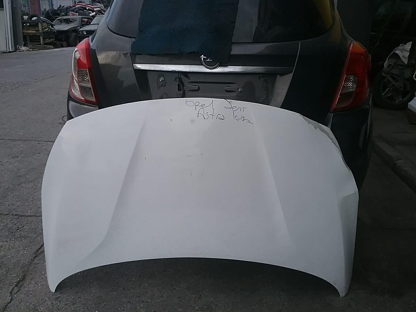 ASTRA K KAPUT (BEYAZ)